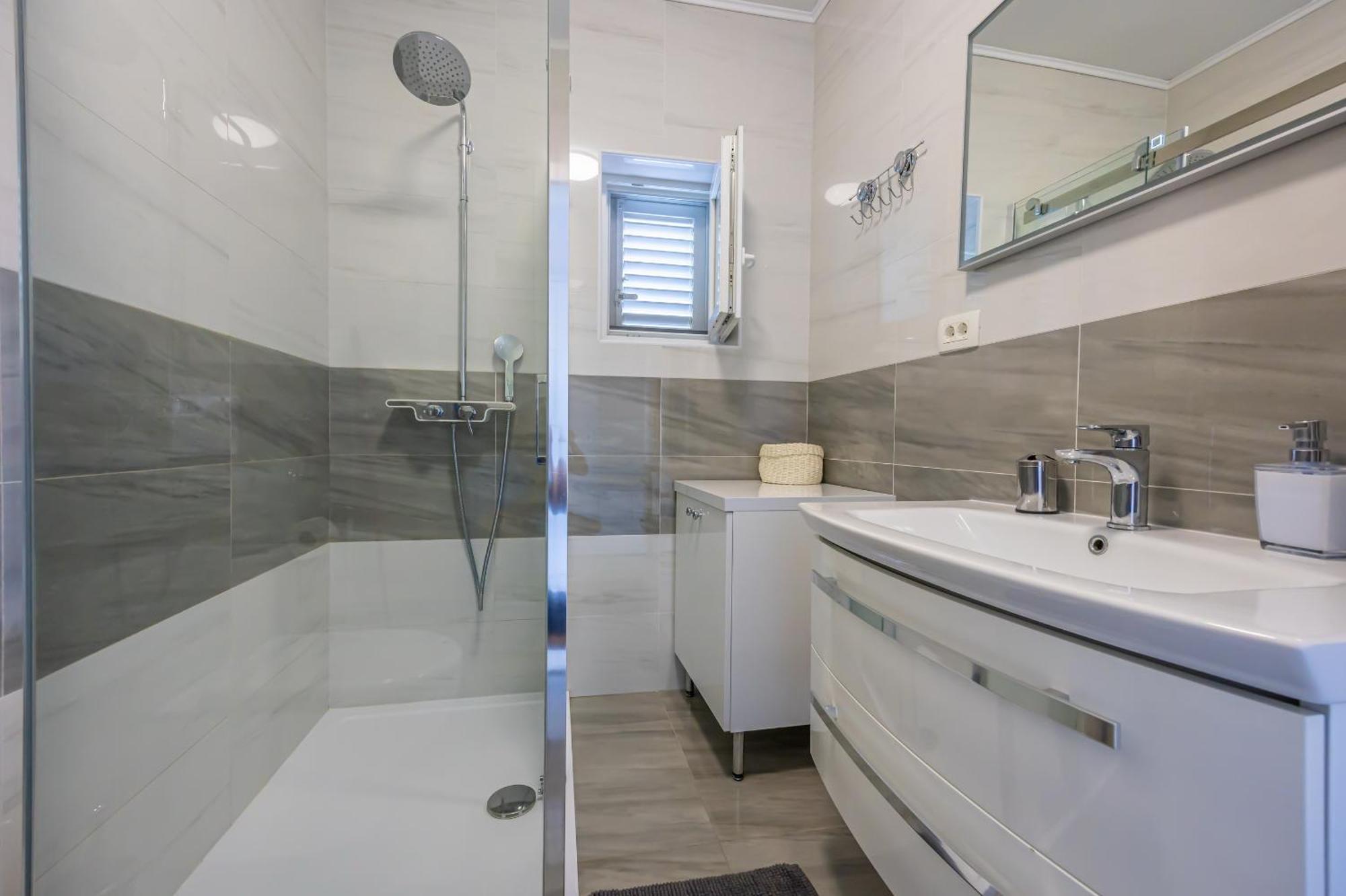 Apartment Lisinski *