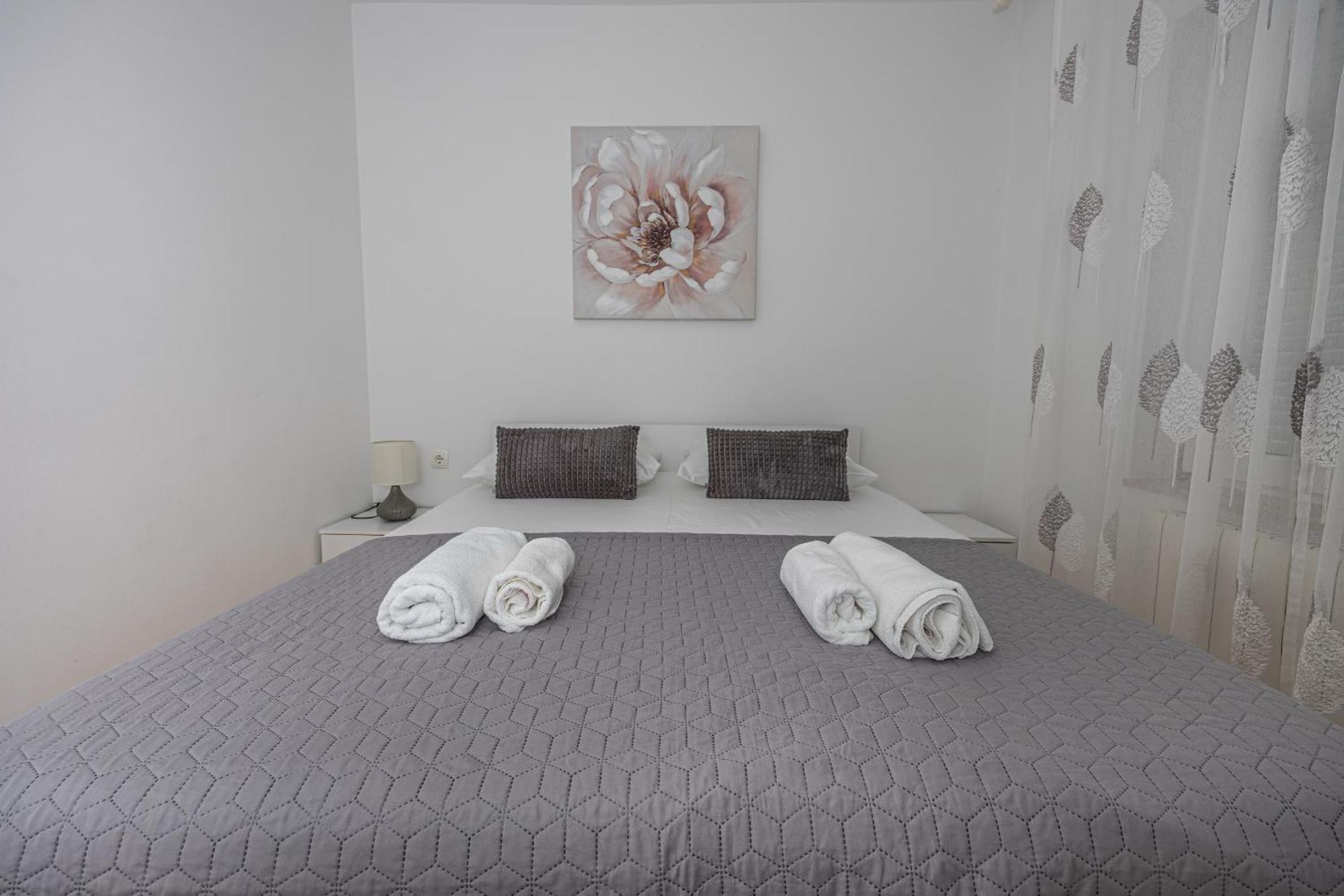 Apartment Lisinski *